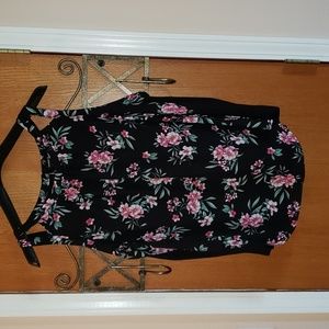 Torrid Black Floral Tank - Size 2X (B8)